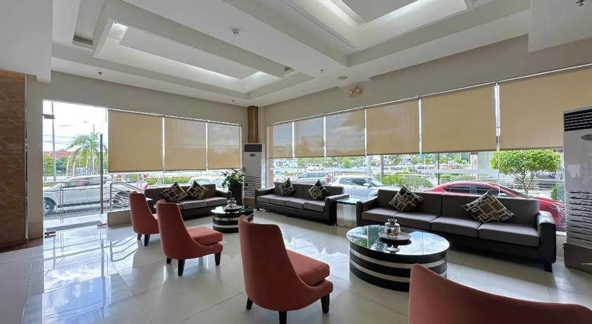 Diversion 21 Hotel Ілоіло Екстер'єр фото