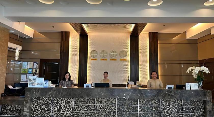 Diversion 21 Hotel Ілоіло Екстер'єр фото
