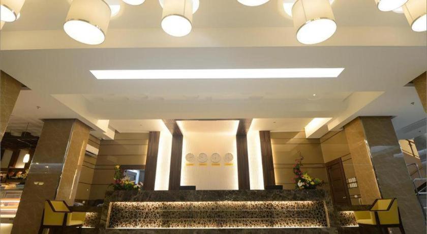 Diversion 21 Hotel Ілоіло Екстер'єр фото